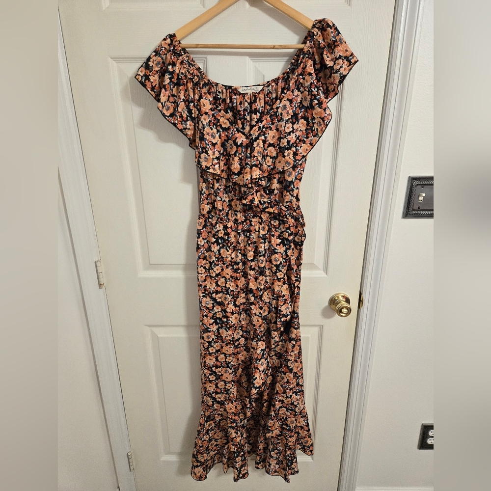 Indulge Floral Ruffle Off The Shoulders Maxi Dress in Black and Pink Size Large